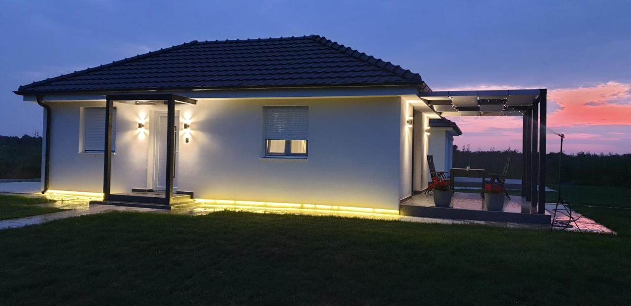 Kovel Apartmani - Termalna Rivijera Bogatić Exteriör bild